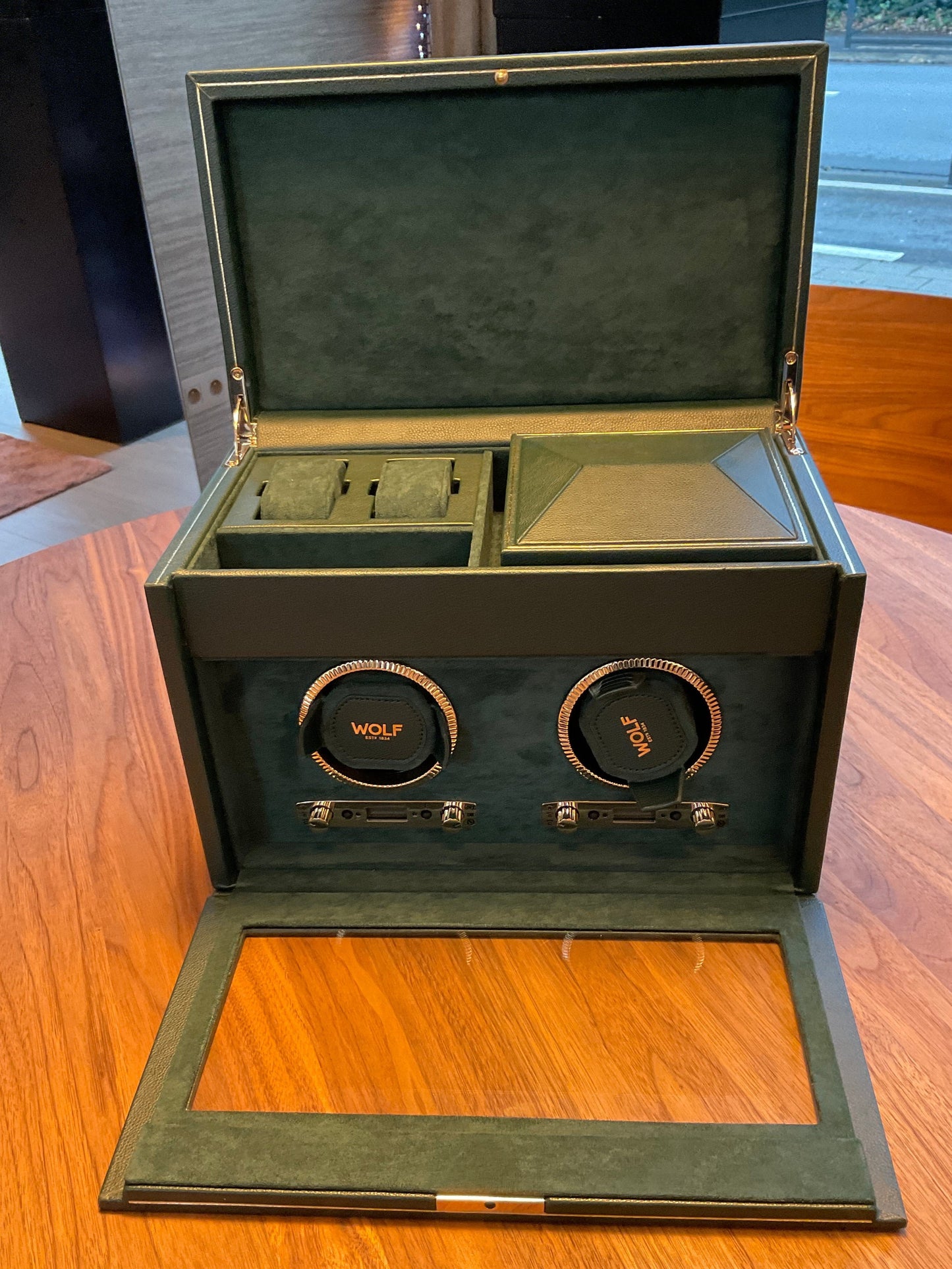 Wolf Watch winder British Racing